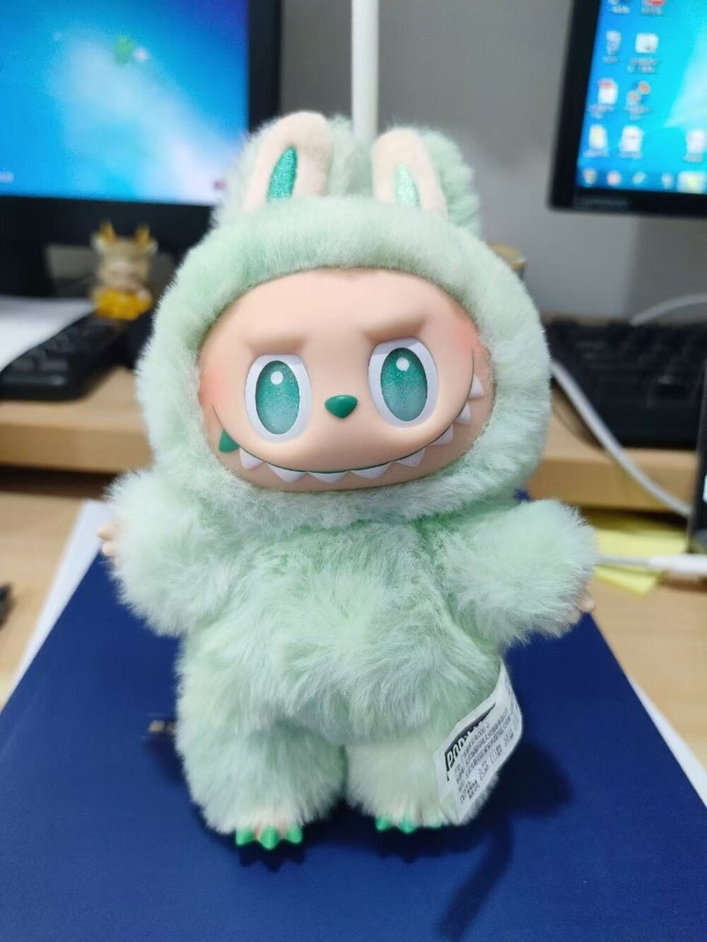 LABUBU Big Into Energy High Energy Confirmed Box Serenity